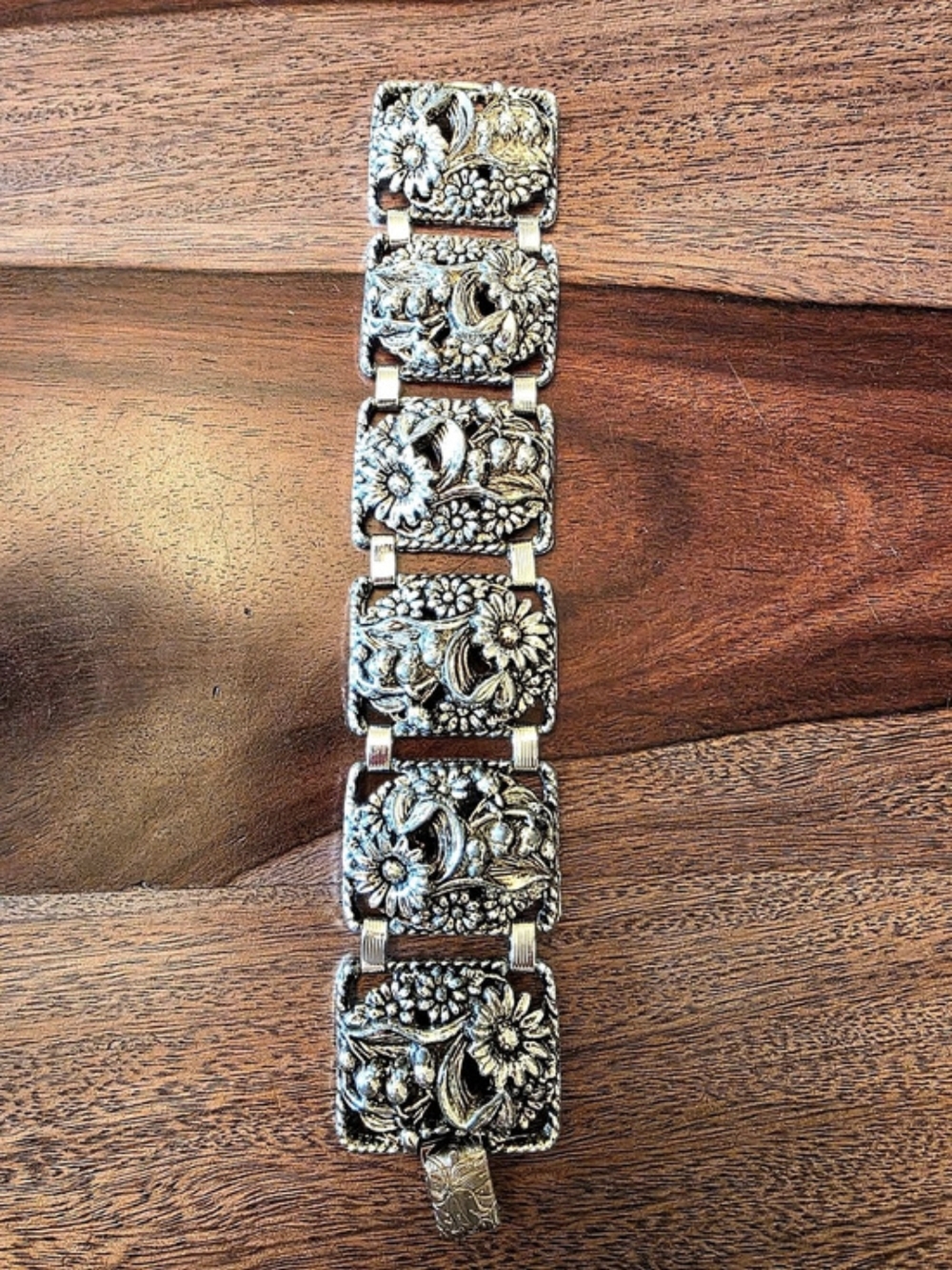 Sarah Coventry Floral Link Bracelet Gold & Silver